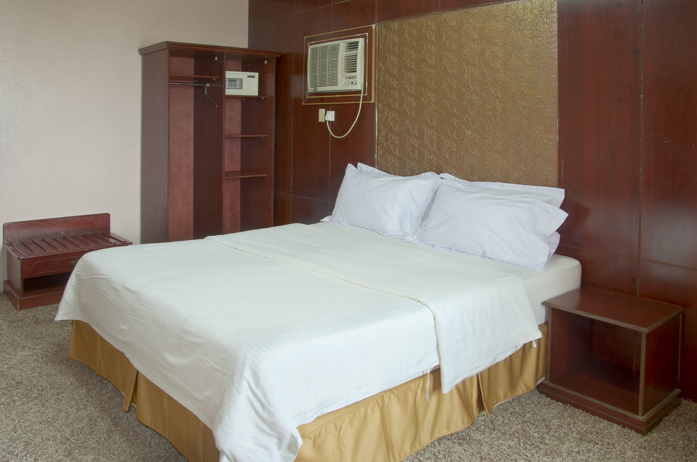 Al Farhan Hotel Suites Al Siteen Al Al Jubail 외부 사진